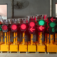 Feux de signalisation mobiles solaires à LED 200 mm, visibilité 200 m, IP55 pour la sécurité routière et l'avertissement des piétons