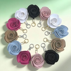 Portachiavi Creativo in Pelle PU a Forma di <span class=keywords><strong>Fiore</strong></span> di Camelia, Ciondolo Decorativo per Borsa da Donna, Elegante e Raffinato - Product Image 3