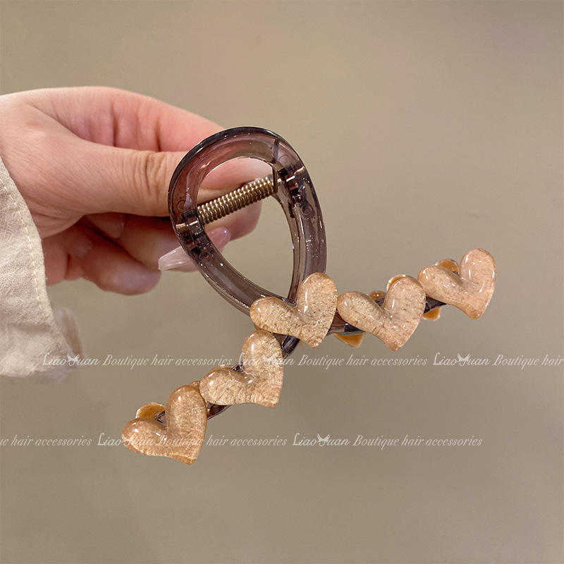 3 light orange hearts 8cm