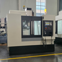 Centre d'usinage vertical VMC855, machine de fraisage CNC, contrôleur Fanuc, BT40, 3/4 axes, haute précision, découpe de métaux, moule