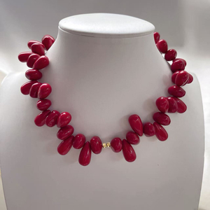 Collar de Cuentas de Plástico en Forma de Lágrima Rojo Vibrante, Latón Chapado en Oro para Uso Diario, Gargantilla con Estilo - Product Image 2