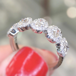 Anello a cinque cerchi per donna, design rotondo, accessorio da dito per uso quotidiano - Product Image 3