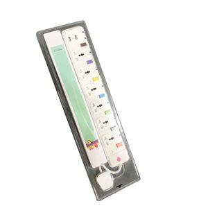 Multiprise électrique avec 4 prises et 2 ports USB, câble de 5 m, commande marche/arrêt - Product Image 4