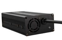 Chargeur rapide intelligent LiFePO4 OTP personnalisé 24V-72V avec boîtier en aluminium pour voiture électrique, vélo électrique, moto, scooter, voiturette de golf