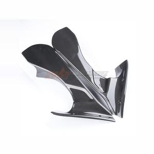 ฝาครอบกันกระแทกคาร์บอนไฟเบอร์แบบแห้งสำหรับรถ MV Agusta Augusta F4 RR รุ่นดัดแปลง - Product Image 1