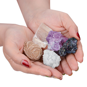 Vente en gros de cristaux naturels très vendus pierres de guérison <span class=keywords><strong>chakra</strong></span> de <span class=keywords><strong>pierre</strong></span> brute coffret en cristal <span class=keywords><strong>pour</strong></span> cadeau de Noël - Product Image 3