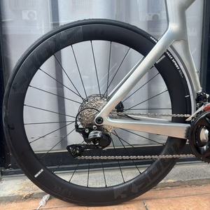 จักรยาน Kozo2 Tt Carbon Sentyeh Es7000-1*13s ระบบไฮดรอลิกไร้สาย ดิสก์เบรก ล้อ 3 ก้าน หน้า/หลัง สำหรับแข่งขัน 24 สปีด โครง Kozo2 - Product Image 2