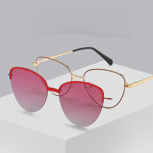 2023 nouveau <span class=keywords><strong>2</strong></span> en 1 aimant lunettes rétro oeil de chat lunettes de soleil polarisées myopie aimant monture de lunettes - Product Image 1