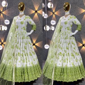 ชุดเดรส Anarkali ดีไซเนอร์สวยล่าสุดสำหรับงานแต่งงาน - Product Image 4