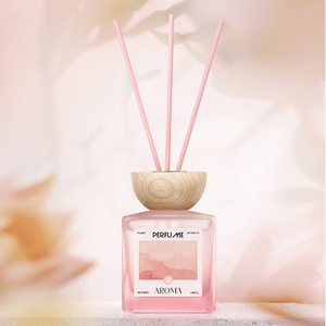 Diffusore di Fragranza <span class=keywords><strong>per</strong></span> la Casa con Etichetta Privata all'Ingrosso, Bottiglia Quadrata Rosa da 200ml, Diffusore di Lusso con Tappo in Legno e <span class=keywords><strong>Bastoncini</strong></span> in Rattan - Product Image 4