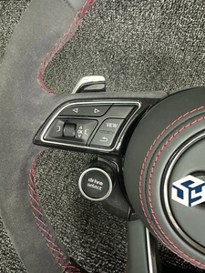 Volante Deportivo de Cuero Personalizado para <span class=keywords><strong>Audi</strong></span> A3 A4 A5 A6 C6 C7 A7 R8 RS RS3 RS4 RS5 S3 S4 S5 RS6 RS7 Q3 TT TTRS A1 - Product Image 3