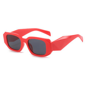 <span class=keywords><strong>Occhiali</strong></span> da sole eleganti quadrati piccoli per donna con Logo personalizzato Hip Hop da <span class=keywords><strong>discoteca</strong></span> con lenti UV400 taglio angolare per PC - Product Image 4