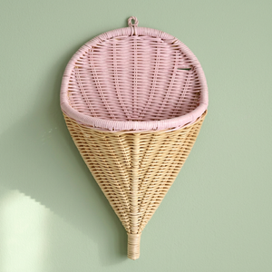 BEST SELLER Adorable panier suspendu en rotin en forme de cornet de glace pour la décoration de la chambre d'une petite fille, conteneurs de rangement naturels - Product Image 1