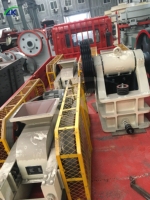 Trituradora de Doble Rodillo en Stock en Almacén de Kenia, Entrega Rápida a Tanzania, Uganda, Zambia, Trituración de Piedra Caliza para el Mercado Africano