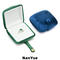 Boîte à bague carrée en velours avec bouton-pression, coffret cadeau de luxe pour fiançailles, demande en mariage, mariage, couple, logo personnalisé, mini, portable, de poche