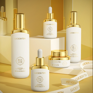 Ensemble de soins de la peau blanchissants pour femmes en marque privée, 5 pièces, avec nettoyant visage, tonique, crème, sérum, lotion - Product Image 4
