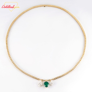 Collier Pendentif Classique Personnalisé en Or Jaune 14 carats avec Pierre en Diamant de Laboratoire Émeraude Forme Poire D VVS, Chaîne à Maillons, pour Fiançailles, Mariage et Soirée - Product Image 2