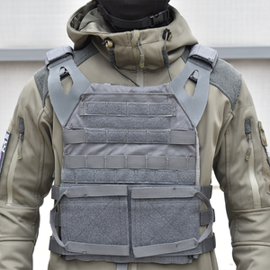 Gilet tactique d'extérieur personnalisé en gros, multifonctionnel, respirant et réglable, avec porte-plaques et système Molle, idéal pour la chasse - Product Image 2