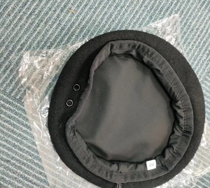 Béret en laine noir personnalisé - Product Image 1