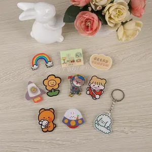 Desenhos animados design crachá personalizado fabricante fornecedor quente vendendo delicadeza acrílico pin