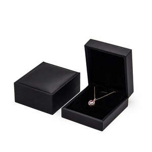 <span class=keywords><strong>Cajas</strong></span> de Cuero PU Negro Mate Hechas a Mano Disponibles con MOQ Bajo <span class=keywords><strong>para</strong></span> Joyería, Anillos, Collares, <span class=keywords><strong>Pulseras</strong></span>, Empaquetado <span class=keywords><strong>al</strong></span> <span class=keywords><strong>por</strong></span> <span class=keywords><strong>Mayor</strong></span> - Product Image 2