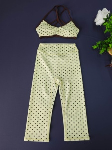 Ensemble Athleisure Vintage à Pois pour Femme, Bralette à Bretelles Croisées au Dos et Legging Court à Taille en V, Fabrication OEM - Product Image 6