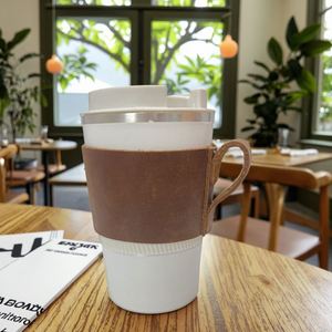 Cowhide Leather Bottle <b>Wrap</b> Handle Personalized Coffee Cup Sleeve Tea Mug Holder Reusable Promotional Fashion Welcome Gifts - Product Image 2