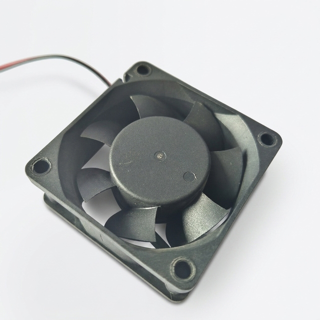 Low Power EC6025 Axial Fan BLDC Cooling Ventilator PWM Speed Control Fan for Telecom Cabinet and UPS Equipment