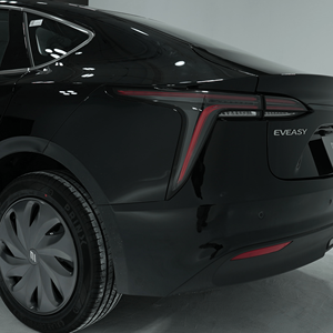 Veicolo Elettrico Intelligente di Lusso con Motore PMSM da 165kW, Autonomia di 501KM, Batteria da 56.31kWh, Coppia di 210N.m, Confortevole per la Città e per Lunghi Percorsi - Product Image 5