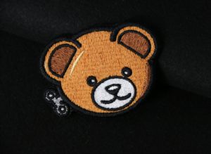 लोगो तेजी से शिपिंग कढ़ाई के साथ उच्च गुणवत्ता वाले कस्टम चेनले पैच आपके स्वयं के डिजाइन बनाते हैं - Product Image 6