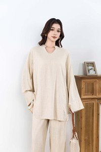 Ensemble Deux Pièces pour Femmes Musulmanes Modestes avec <span class=keywords><strong>Tunique</strong></span> au Col Unique et Pantalon Ample Personnalisable - Product Image 4