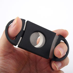 Cuchillo para cigarros de acero inoxidable, cuchillo para cigarros elástico con doble dedo, cortador de cigarros de plástico de lujo negro - Product Image 4