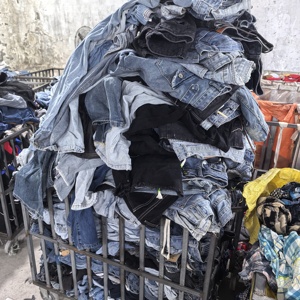 <span class=keywords><strong>Jeans</strong></span> usati larghi da <span class=keywords><strong>donna</strong></span> <span class=keywords><strong>Jeans</strong></span> di seconda mano <span class=keywords><strong>Jeans</strong></span> Ukay balle <span class=keywords><strong>Jeans</strong></span> da <span class=keywords><strong>donna</strong></span> - Product Image 1