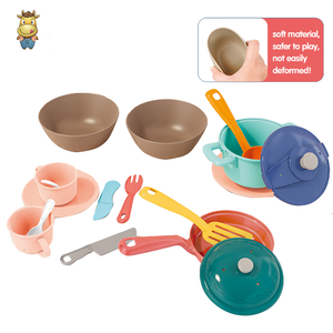 Ensemble de jeu de cuisine en plastique souple 15 pièces, jouets de vaisselle d'imitation en PE pour enfants - Product Image 3