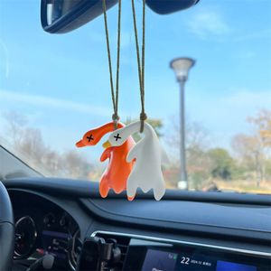 Pendentif de voiture canard rôti changeant de couleur, 6 cm de haut, en résine, style dessin animé, ornement de rétroviseur, décoration intérieure de voiture - Product Image 1