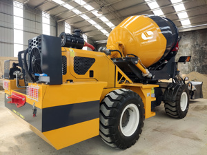 Camión mezclador de hormigón de carga automática de 2,6 metros cúbicos, coche mezclador de hormigón de Alimentación automática para uso en construcción - Product Image 5