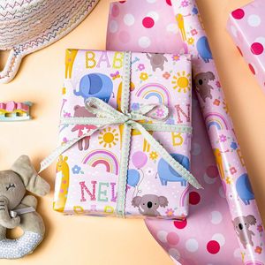 Papel de regalo neutro para baby shower con diseños de oso y jirafa de dibujos animados, impresión a doble cara, personalizable. - Product Image 1