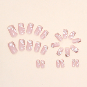 Vente chaude Ongles Artificiels Personnalisé ABS Pression Conception Paillettes Motifs En Forme De Coeur Ongles Décoratifs Ongles Portables - Product Image 4