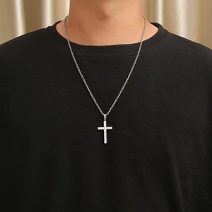 Collar con Cruz de Acero Inoxidable con Incrustaciones, Joyería Unisex para Regalo - Product Image 3