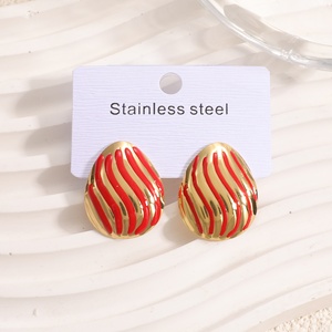 Boucles d'oreilles Jingciren Boutique, nouveau style transfrontalier, élégantes et polyvalentes, en acier inoxydable émaillé, distinctives, luxe léger et raffiné - Product Image 3