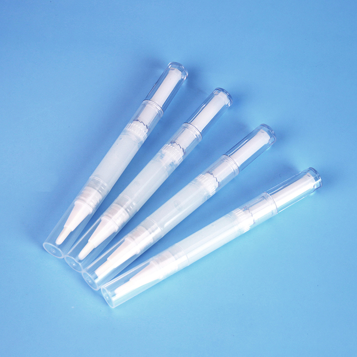Nova White Plastic Teeth Whitening Pen