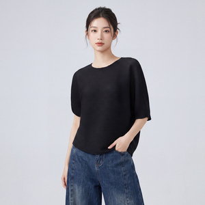 Camiseta Holgada de Manga Corta para Mujer, Cuello Redondo, Transpirable, Antiarrugas, Ecológica, Estilo Miyake, Talla Grande, Informal, para Verano - Product Image 3