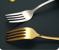 Ensemble de couverts de mariage dorés pour restaurant, en acier inoxydable martelé et poli au sable, comprenant couteaux, cuillères, fourchettes, finition miroir