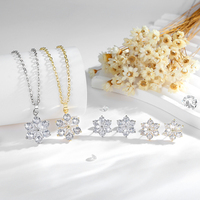 Joyería de Moda Popular, Juego de Joyería de Latón con Baño de Oro de 14k y Circonita 3A, Diseño de Copo de Nieve, Collar y Aretes, Juego de Dos Piezas, Venta al por Mayor