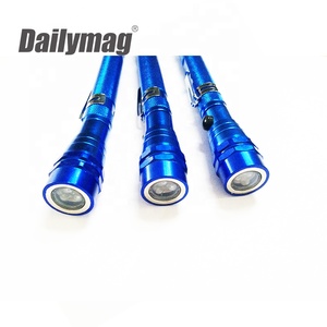 Pickup magnetico con Luci A LED, Magnete Telescopico Pick Up Strumento di Gadget per Gli Uomini, Tuttofare, <span class=keywords><strong>il</strong></span> padre/Papà, Marito, Fidanzato - Product Image 2
