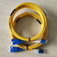 Cordon de brassage fibre optique monomode duplex (SM DX) LC UPC vers FC UPC 1m pour réseaux 5G
