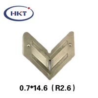 Plaque d'angle en acier inoxydable estampée pour portes, usinée par CNC et électro-érosion à fil