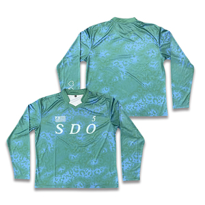 Camisetas de fútbol para hombre de manga larga con sublimación cómoda de diseño personalizado - Product Image 1