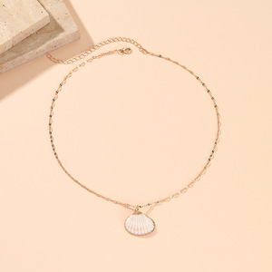 <span class=keywords><strong>Collana</strong></span> Impermeabile con Ciondolo a Tema Marino, Placcata in Oro, con Stella Marina e Conchiglia per Donne - Product Image 3