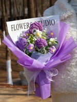 Bouquet de fleurs artificielles éternelles en crochet violet fait main, arrangement de roses tricotées en fil, pour la Saint-Valentin